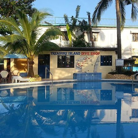 Treasure Island Resort Olóngapo Exterior foto
