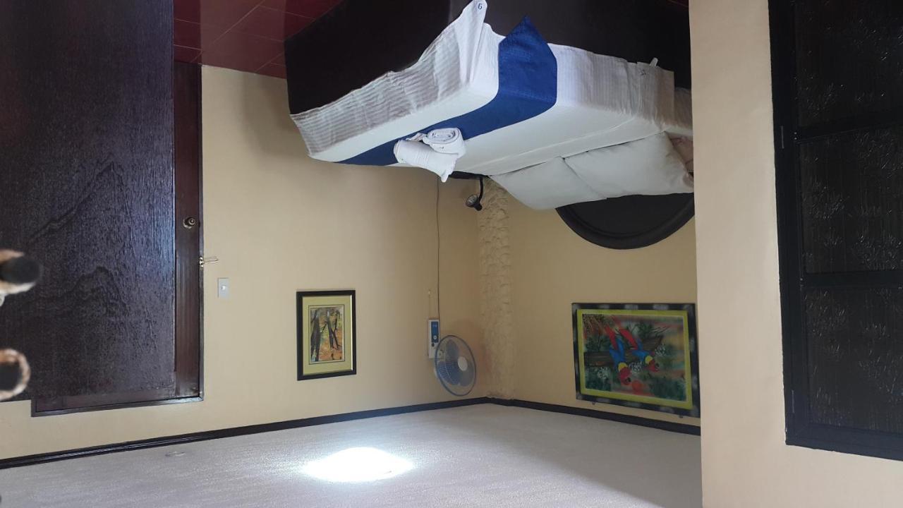 Treasure Island Resort Olóngapo Habitación foto